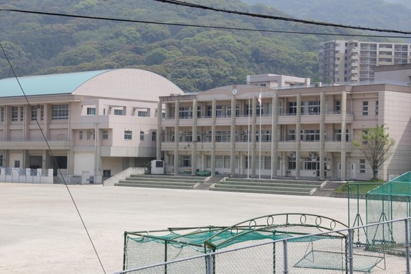 アネシス黒崎(北九州市立黒崎中学校)