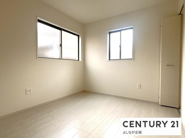 沖田4丁目 新築戸建(2号棟)(洋室)