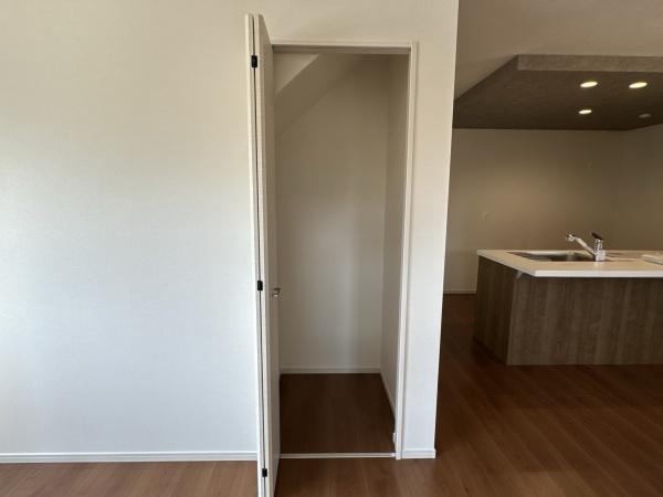 星和町　新築戸建（2号棟）