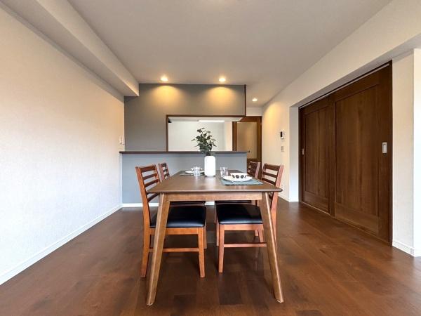 エメラルドマンション二島(リビング)