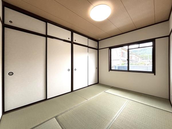 エメラルドマンション二島(和室)