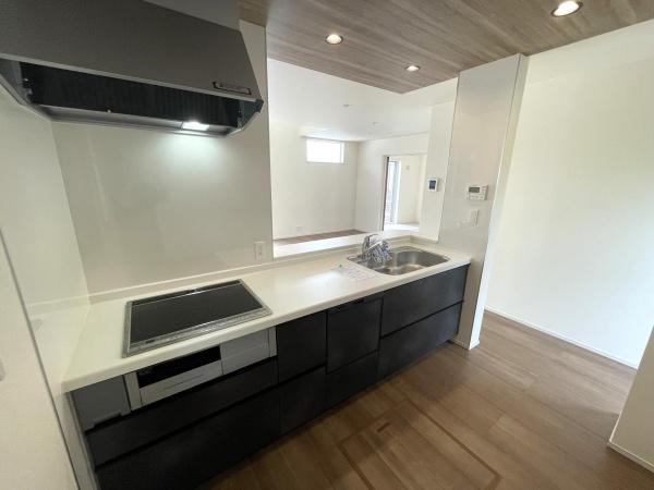 中間市大字垣生 新築戸建(4号棟)(キッチン)