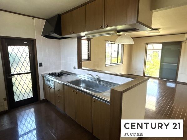 遠賀郡遠賀町田園１丁目の中古一戸建て