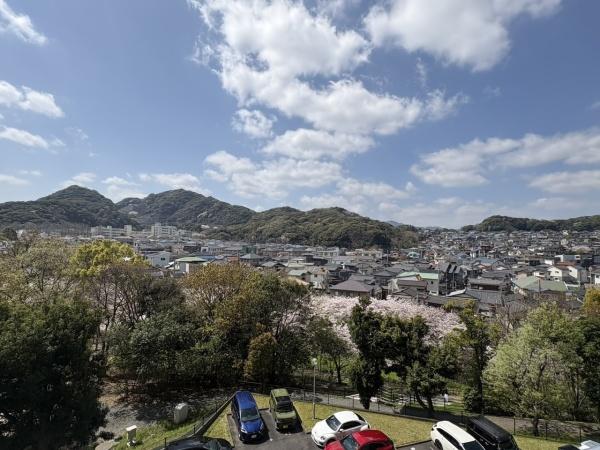 サンライフ企救丘駅前