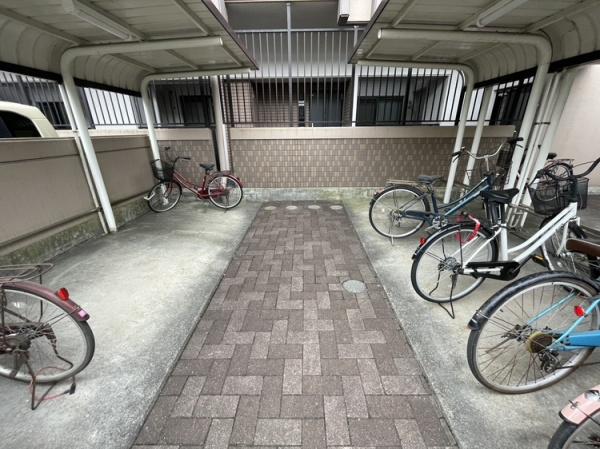 サンライフ企救丘駅前