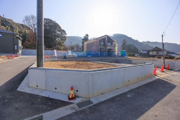 下畑町　新築戸建（2号棟）