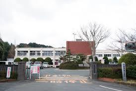 遠賀郡岡垣町海老津２丁目の中古一戸建て(岡垣町立海老津小学校)