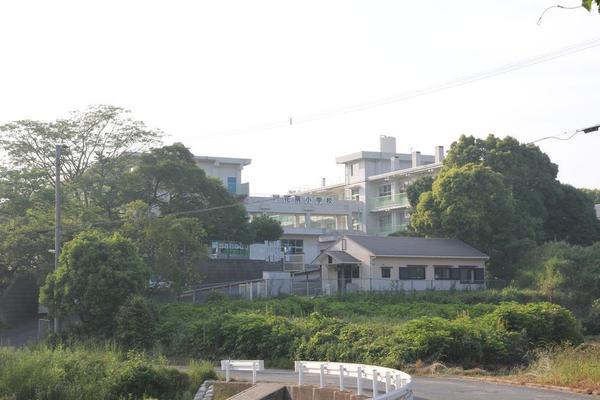 北九州市若松区畠田1丁目の土地(北九州市立花房小学校)