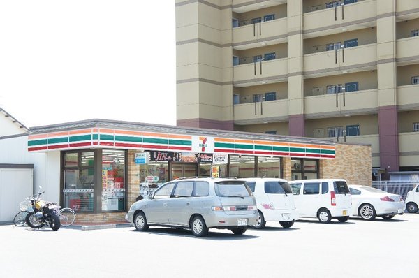 プリアデス木屋瀬(セブンイレブン八幡木屋瀬店)