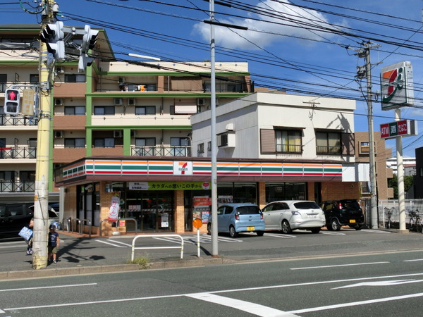 ベルアージュ井尻(セブンイレブン博多諸岡店)