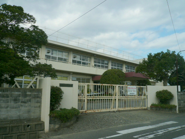 糟屋郡粕屋町酒殿２丁目の中古一戸建て(粕屋町立仲原小学校)