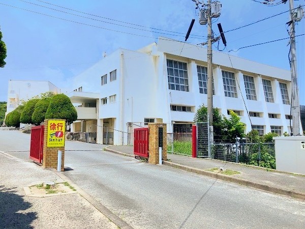 志免町9期新築戸建(1号棟)(志免町立志免中学校)