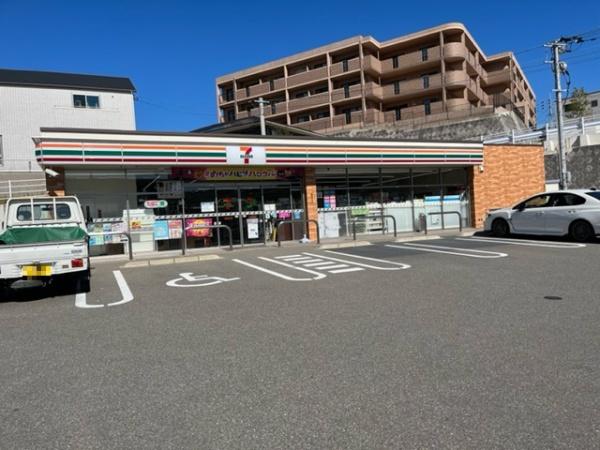 東区香椎駅東4丁目4期新築戸建(2号棟)(セブンイレブン下原小南店)