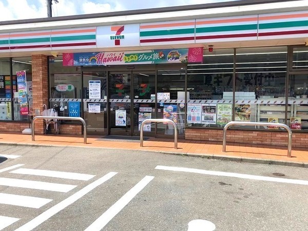 エバーライフ東平尾公園2(セブンイレブン博多席田小学校前)