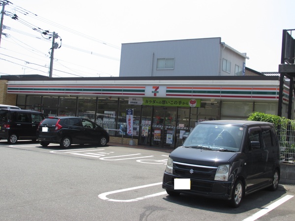 アンピール松島(セブンイレブン福岡筥松3丁目店)