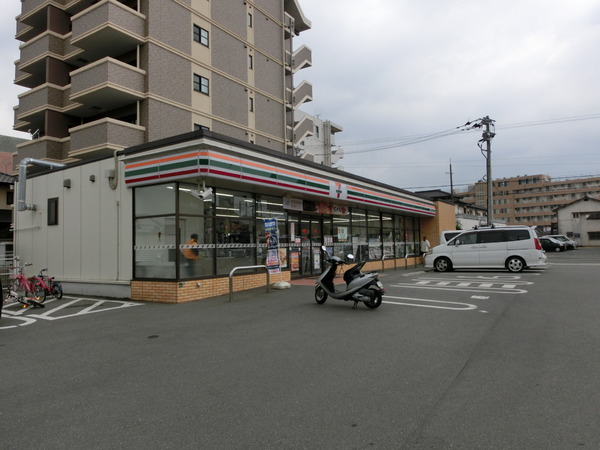 JGMシュリアン土井(セブンイレブン福岡土井1丁目店)