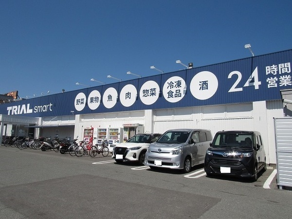 アンピール空港通り一号館(トライアルスマート粕屋店)