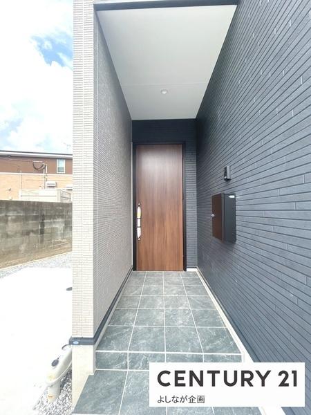 須恵町大字須惠17期新築戸建(1号棟)(玄関)