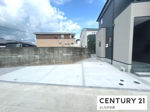 須恵町大字須惠17期新築戸建(1号棟)(駐車場)