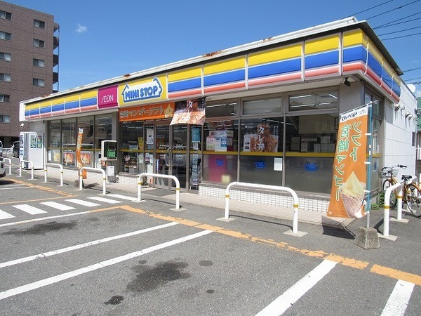 グランピアマンション箱崎8(ミニストップ福岡多の津5丁目店)