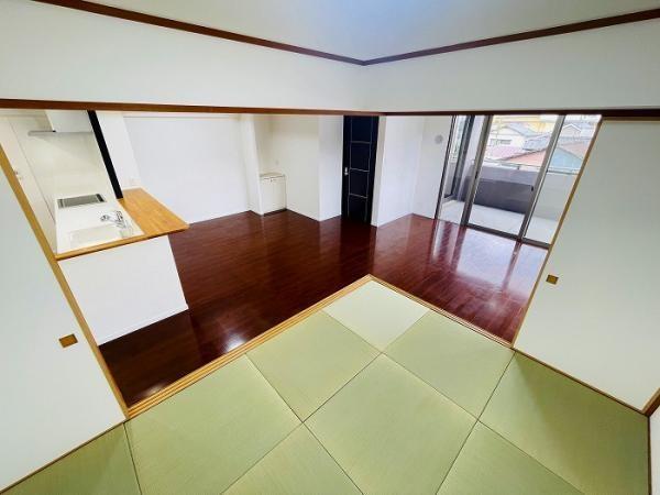 アクロス空港イーストステージ