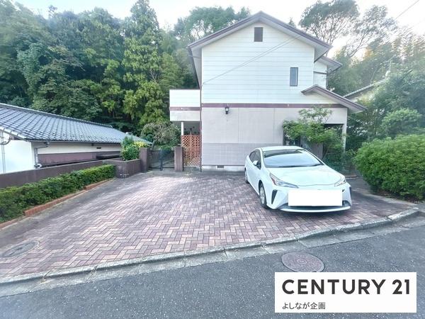 宗像市石丸2丁目の中古一戸建て(駐車場)