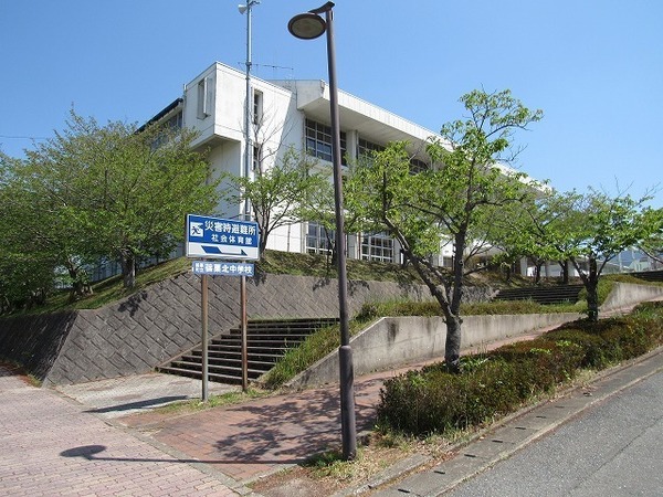 ベンタナヒルズ篠栗1号館(篠栗北中学校)