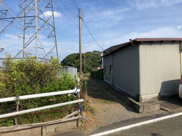 落ち着いた住環境　150坪超の宅地です
