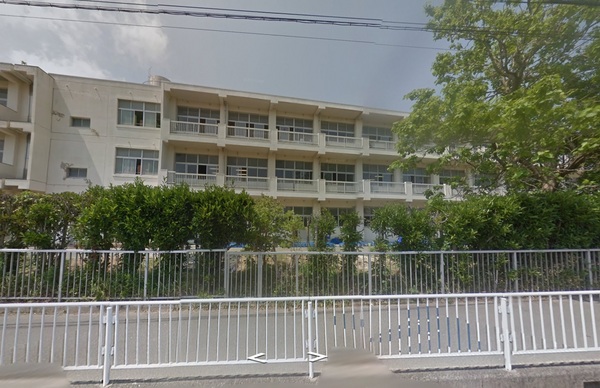 湖西市駅南3丁目の土地(湖西市立岡崎小学校)