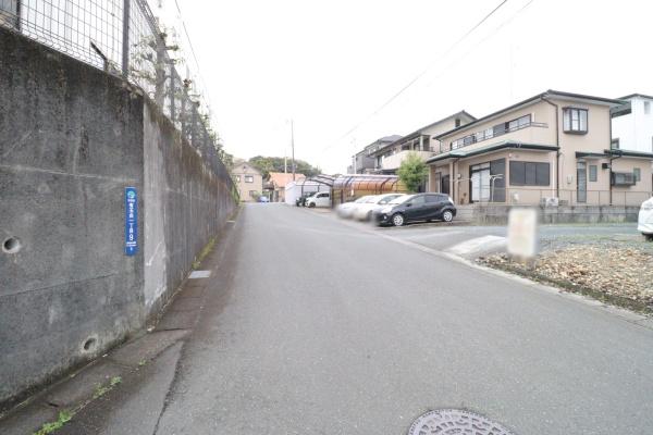 有玉台一丁目の南面道路整形地です