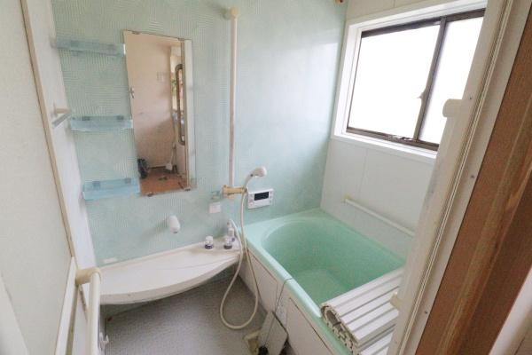 区画が綺麗に整った角地の邸宅