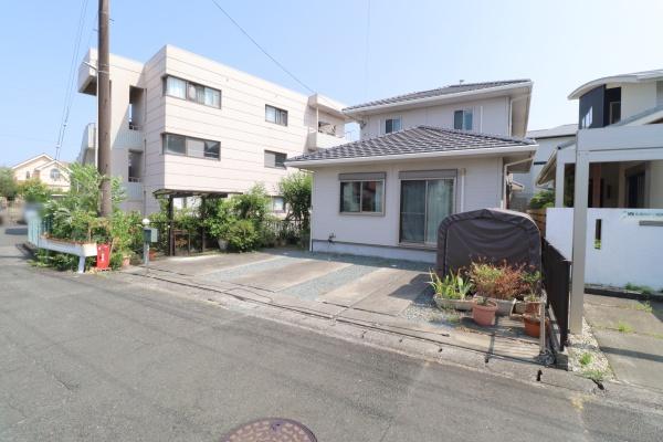 ザ・ビックがすぐそこ！安心の高台エリア！敷地広々74坪！