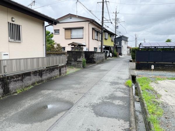 敷地広々約98坪と建坪広々約53坪のオンリーワン住宅