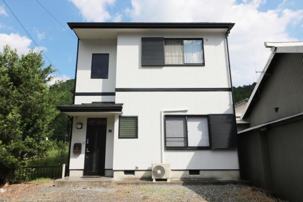 趣味の拠点として　鮎釣りで有名な気田川がすぐそこに