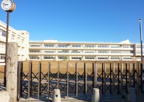 一生を預けたくなる景色に出会う 浜名湖がすぐそこに(浜松市立舞阪小学校)