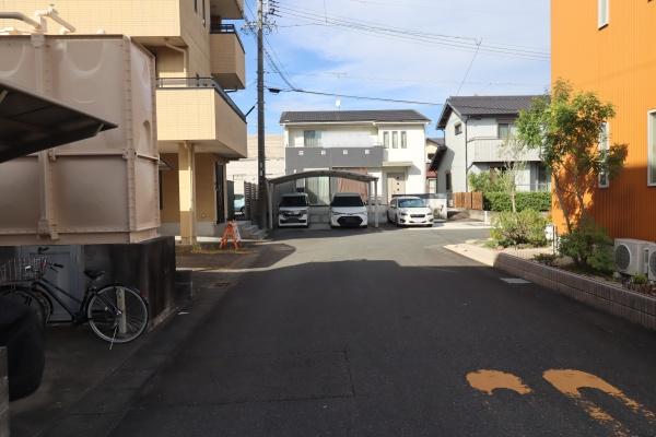 コンビニ・銀行・内科まで何でも揃う住環境　掛川市宮脇1丁目