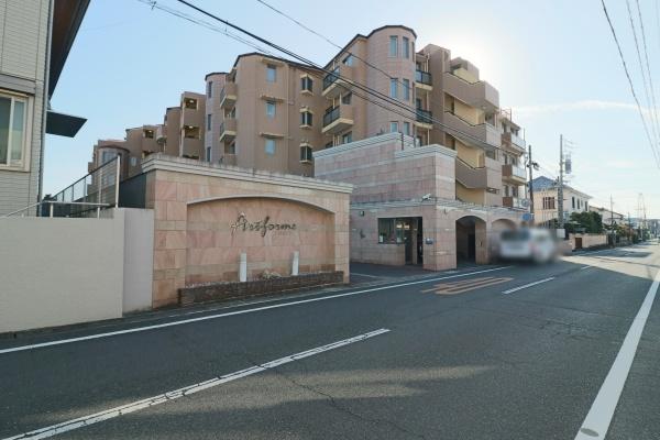 落ち着いた住環境　暮らしやすさを追求したアートフォルム山手