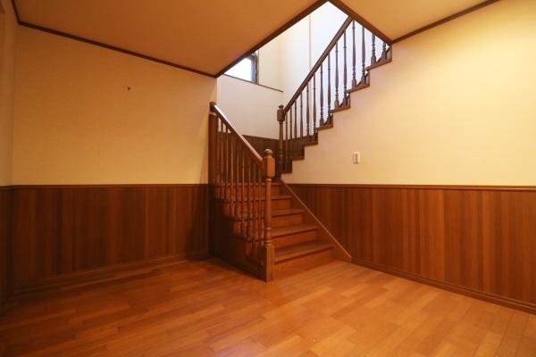 落ち着いた住環境　暮らしやすさを追求したアートフォルム山手