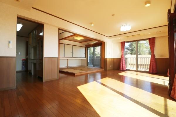 落ち着いた住環境　暮らしやすさを追求したアートフォルム山手