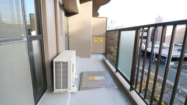 明るく開放的な部屋設計　ダイヤパレス山下301