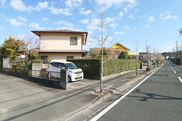 敷地100坪超えの庭付き戸建て　細江町中川　中古住宅