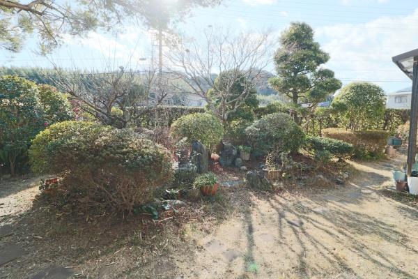 敷地100坪超えの庭付き戸建て　細江町中川　中古住宅