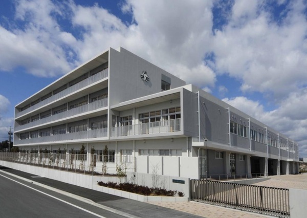 浜松市浜名区染地台１丁目の中古一戸建て(浜松市立浜名中学校)