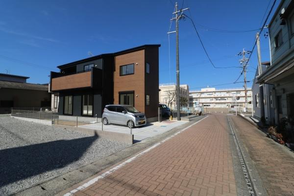 毎日が明るい全居室南向き子育て応援住宅