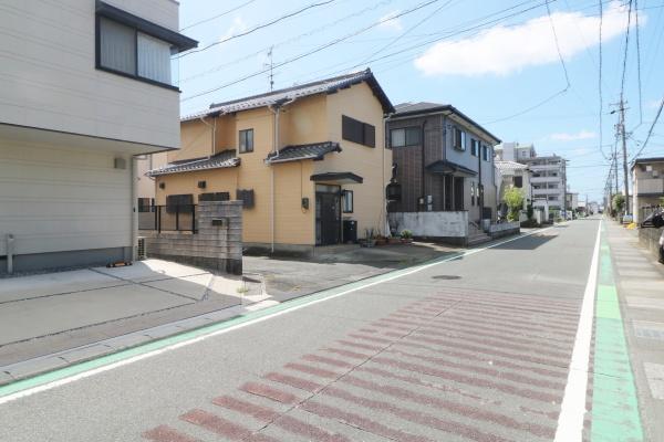 ＼ご家族それぞれの「個室」が叶う／　中央区篠ケ瀬町　新築住宅