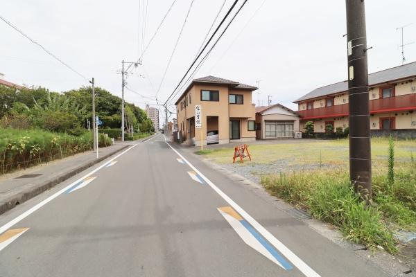 小学校が目の前　商業施設は徒歩圏内　中央区天王町