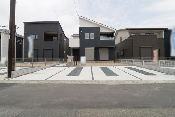 袋井市小川町　生活利便性の高いエリアの築年の浅い住宅