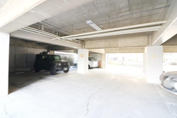 フジパレス３０５敷地内駐車場付耐震補強工事してあります