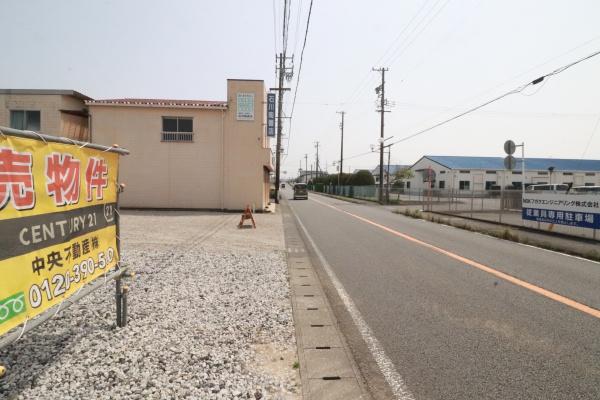 菊川市下平川　生活利便性の高いエリアの約109坪住宅用地