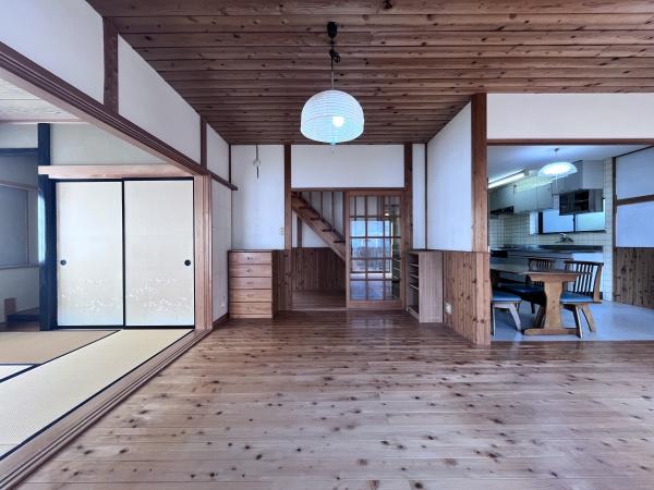 ～外壁・屋根塗装済～　袋井市愛野　中古住宅